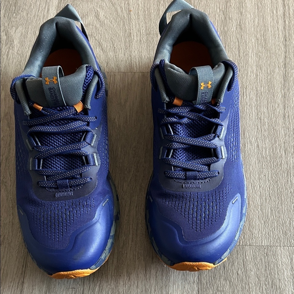 Under Armour Men's purple and gray Athletic Shoes ( New without box)